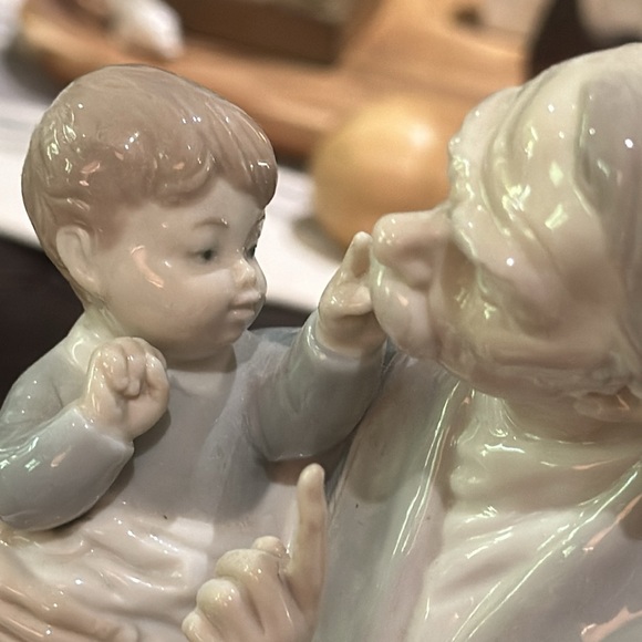 Lladro Retired Figurine, Grandfather #4654, Pristine, Vintage Unboxed - Picture 7 of 15